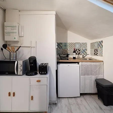 Le Petit Brossolette - T1 - 500m2 Gare Centre Apartment Reims