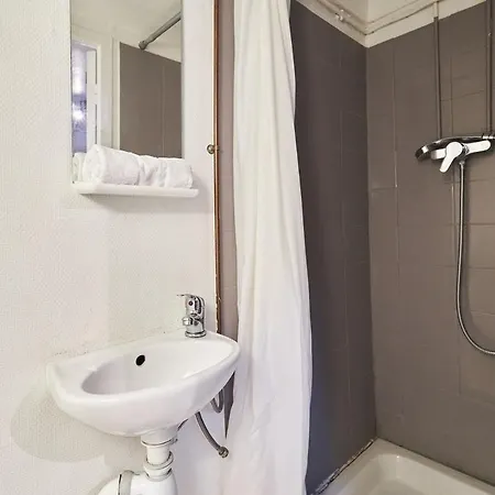 Le Petit Brossolette - T1 - 500m2 Gare Centre Apartment Reims